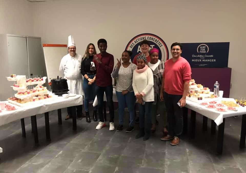 Les stagiaires cuisinent des aliments en fin de vie !